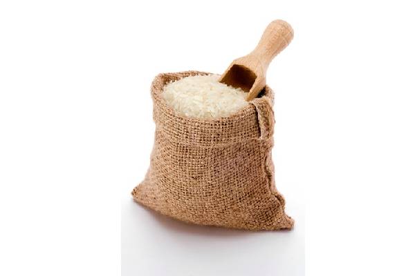 انتخاب بهترین تامین‌کننده: چگونه خرید عمده برنج دانه سفید با کیفیت را آغاز کنیم؟