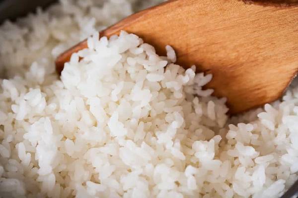 تازگی و ترشح ارزان: عرضه برنج دانه سفید تازه با قیمت مناسب